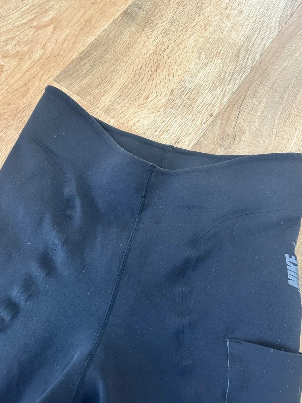 Nike Women’s High-Rise Pocket Leggings Size Small Black